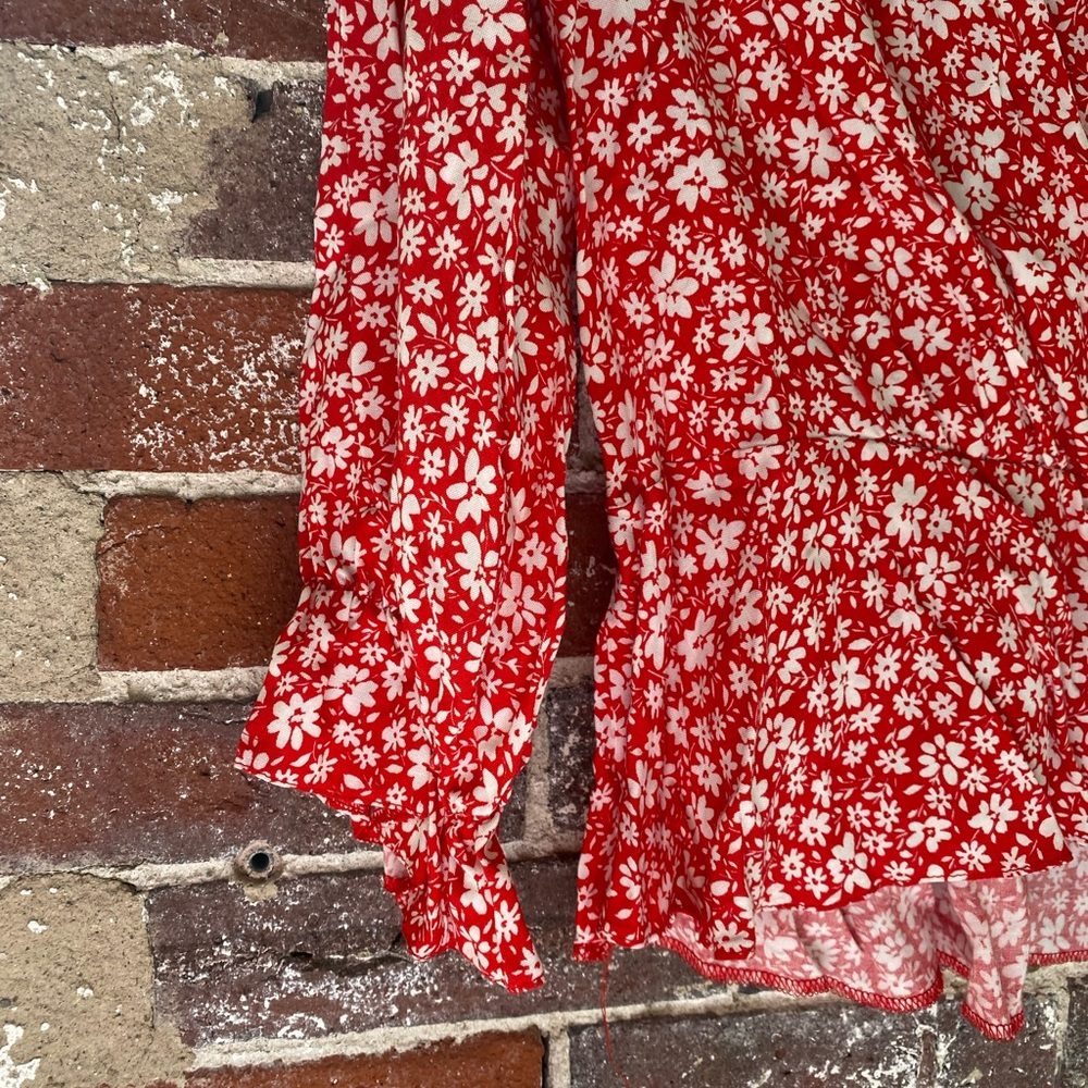 FLORAL TOP - Picture 3 of 5